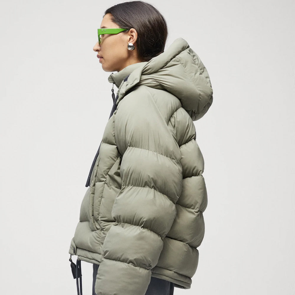 Women's Dull Green Puffer Jacket with Stylish Warmth