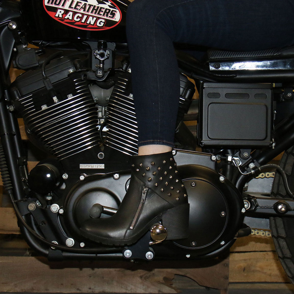 Hot Leathers Women's Black Diamond Black Zipper Boots - BTL1003